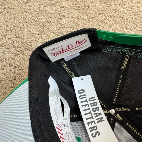 Boston Celtics Hat Mitchell & Ness Pro Crown Snapback Green Black Team Logo Cap - Picture 5 of 8